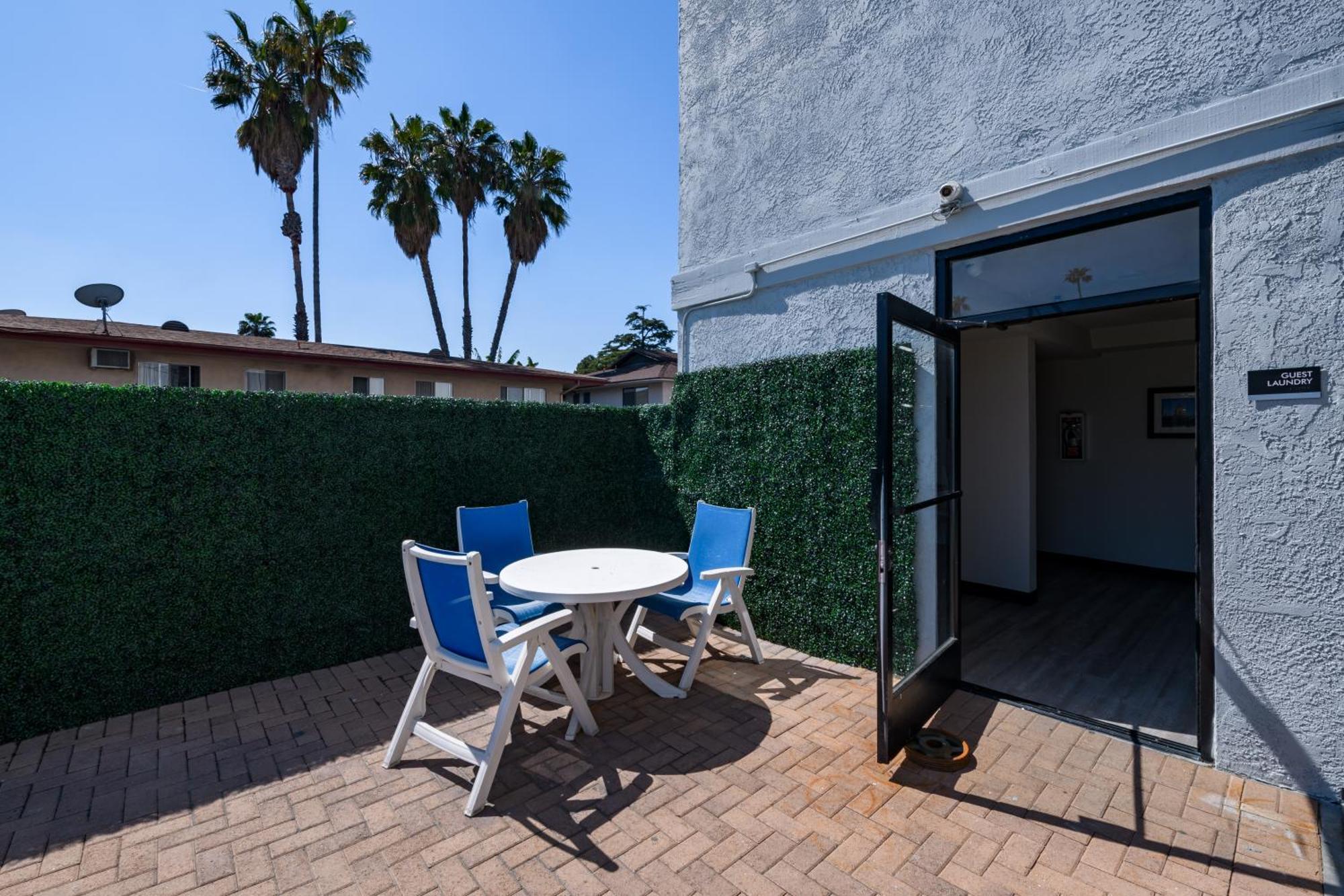 Hyland Inn Near Pasadena Civic Center מראה חיצוני תמונה