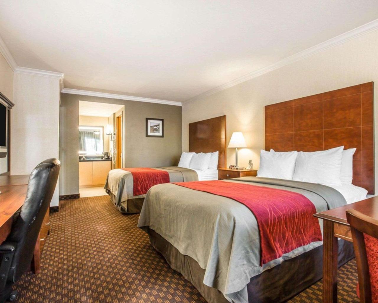 Hyland Inn Near Pasadena Civic Center מראה חיצוני תמונה