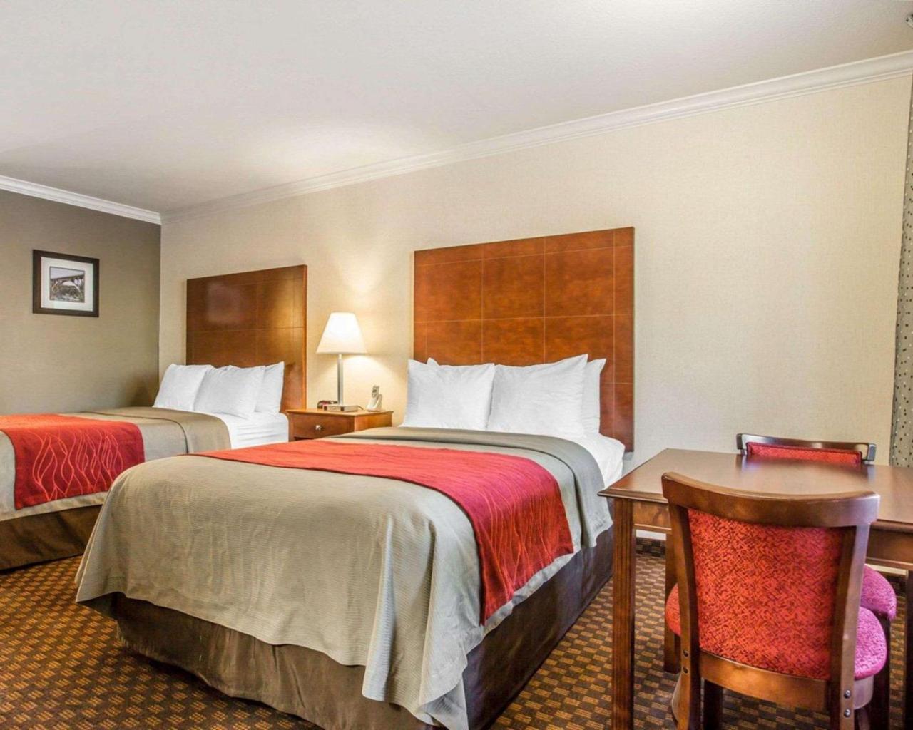 Hyland Inn Near Pasadena Civic Center מראה חיצוני תמונה